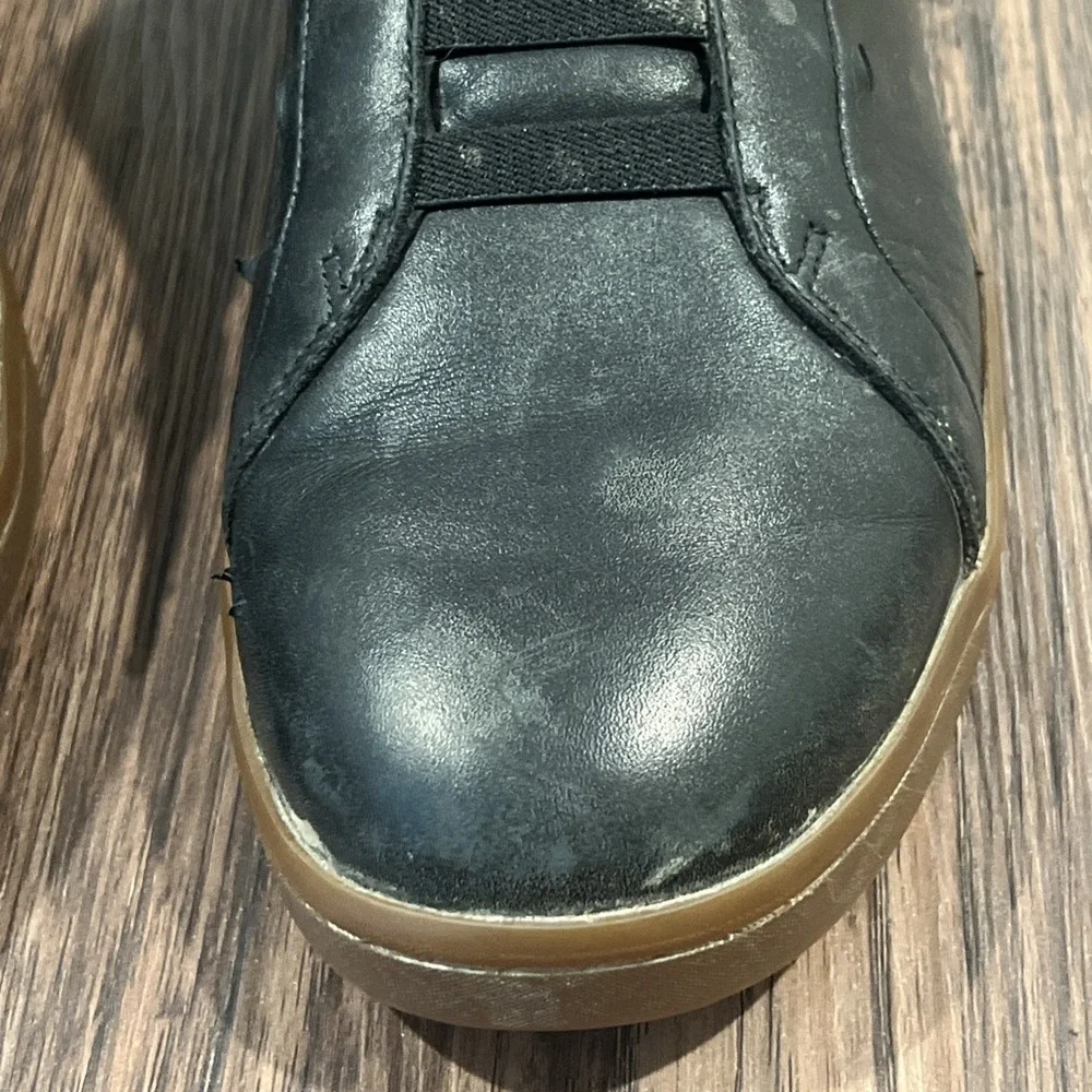 Kizik New York Hands Free Leather Sneaker EUC Men size 11.5 READ